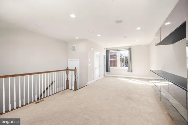 $5,800 | 4458 MacArthur Boulevard Northwest, Washington, DC 20007