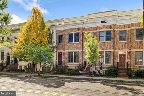 $5,800 | 4458 MacArthur Boulevard Northwest, Washington, DC 20007
