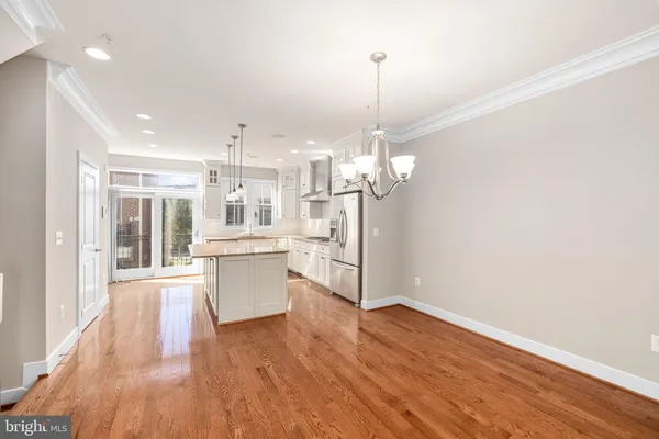$5,800 | 4458 MacArthur Boulevard Northwest, Washington, DC 20007