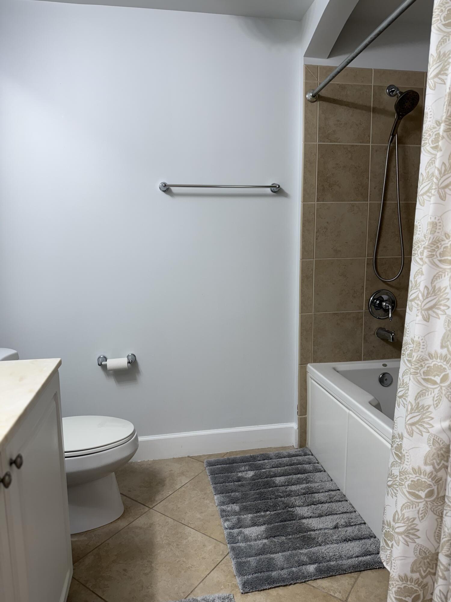3308 Renaissance Way Boynton Beach, FL 33426 - Photo 12 of 33 Guest Bathroom