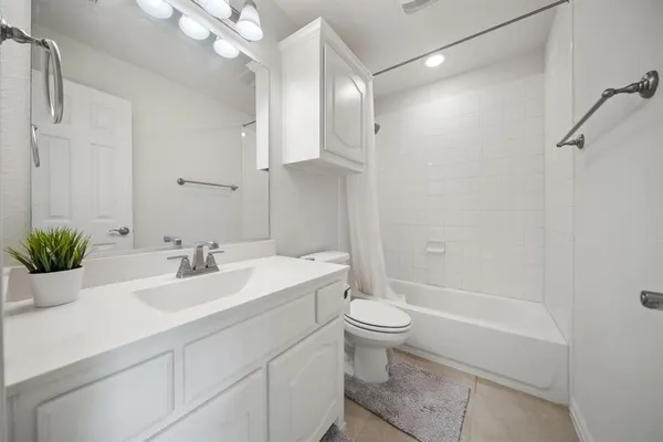 $469,900 | 320 Calhoun Street, Glenn Heights, TX 75154