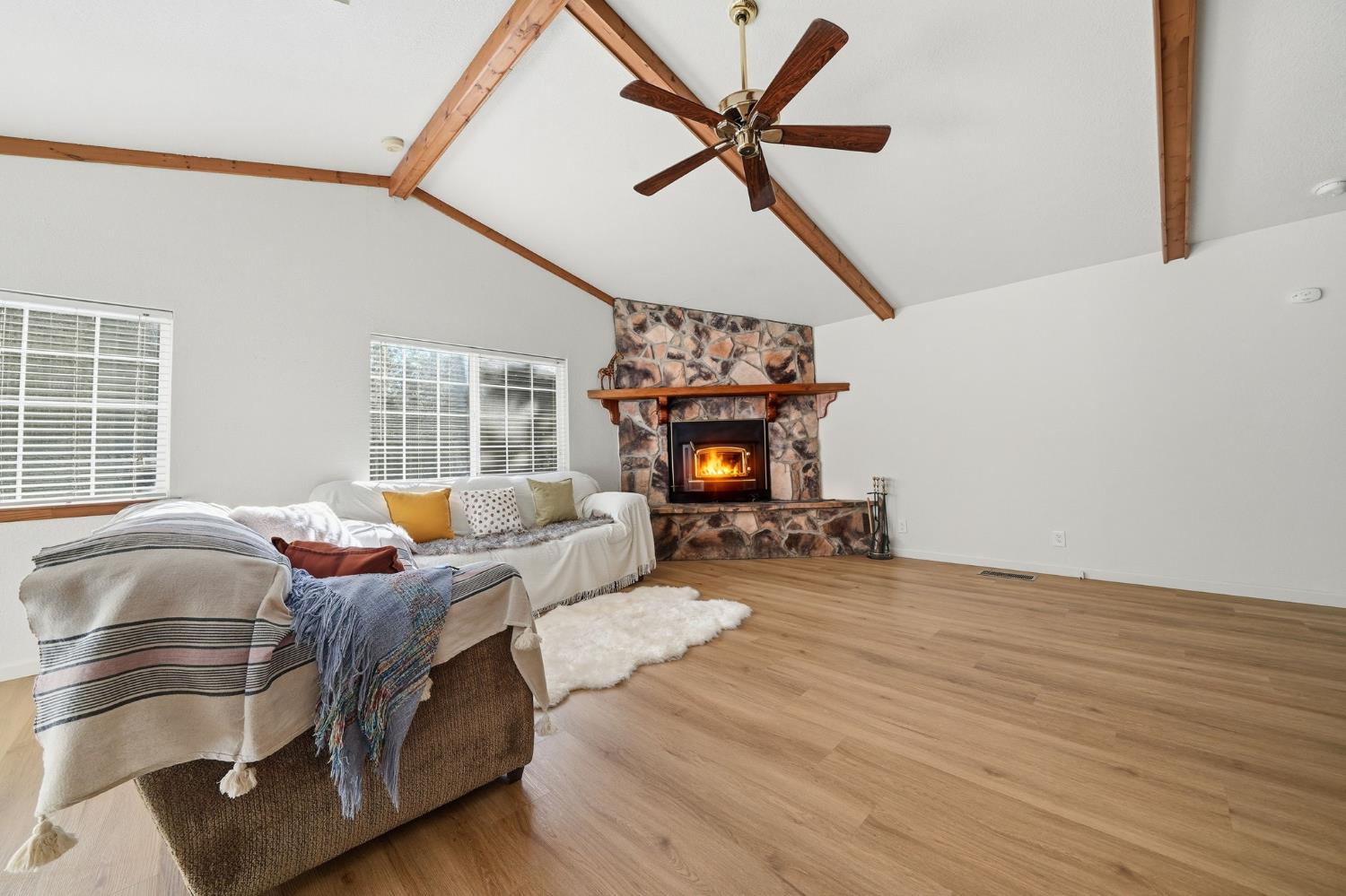 27197 Barton Road Pioneer, CA 95666 - Photo 12 of 66