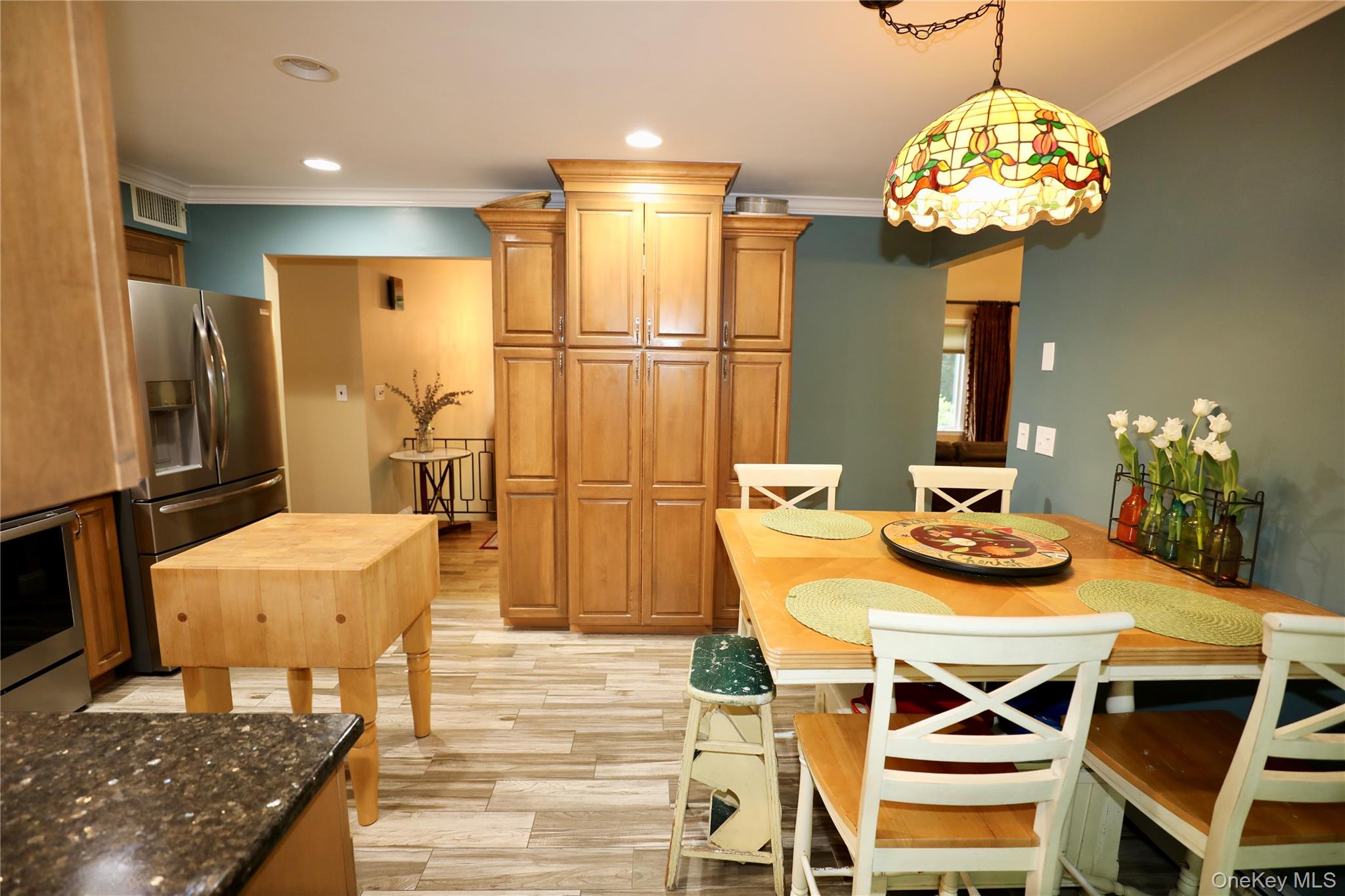 7 David Road Somers, NY 10589 - Photo 24 of 41 Eat in Kitchen