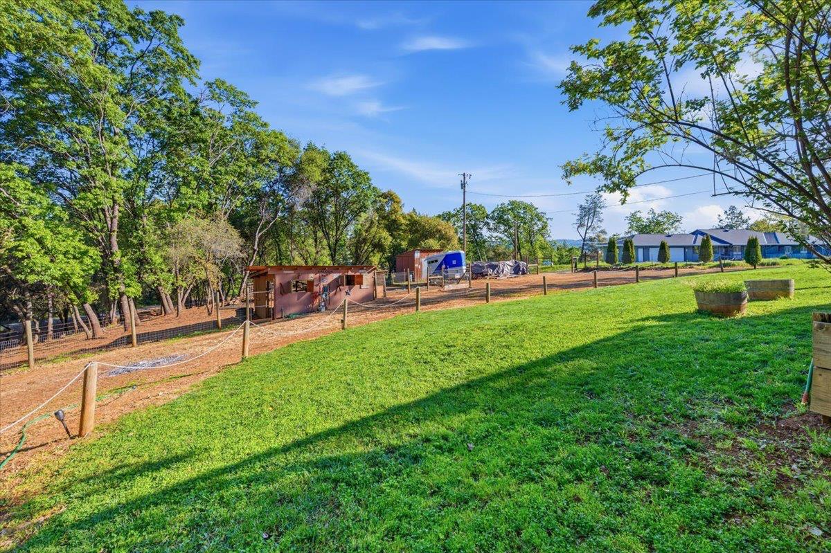 18835 Hilltop Road Penn Valley, CA 95946 - Photo 32 of 61