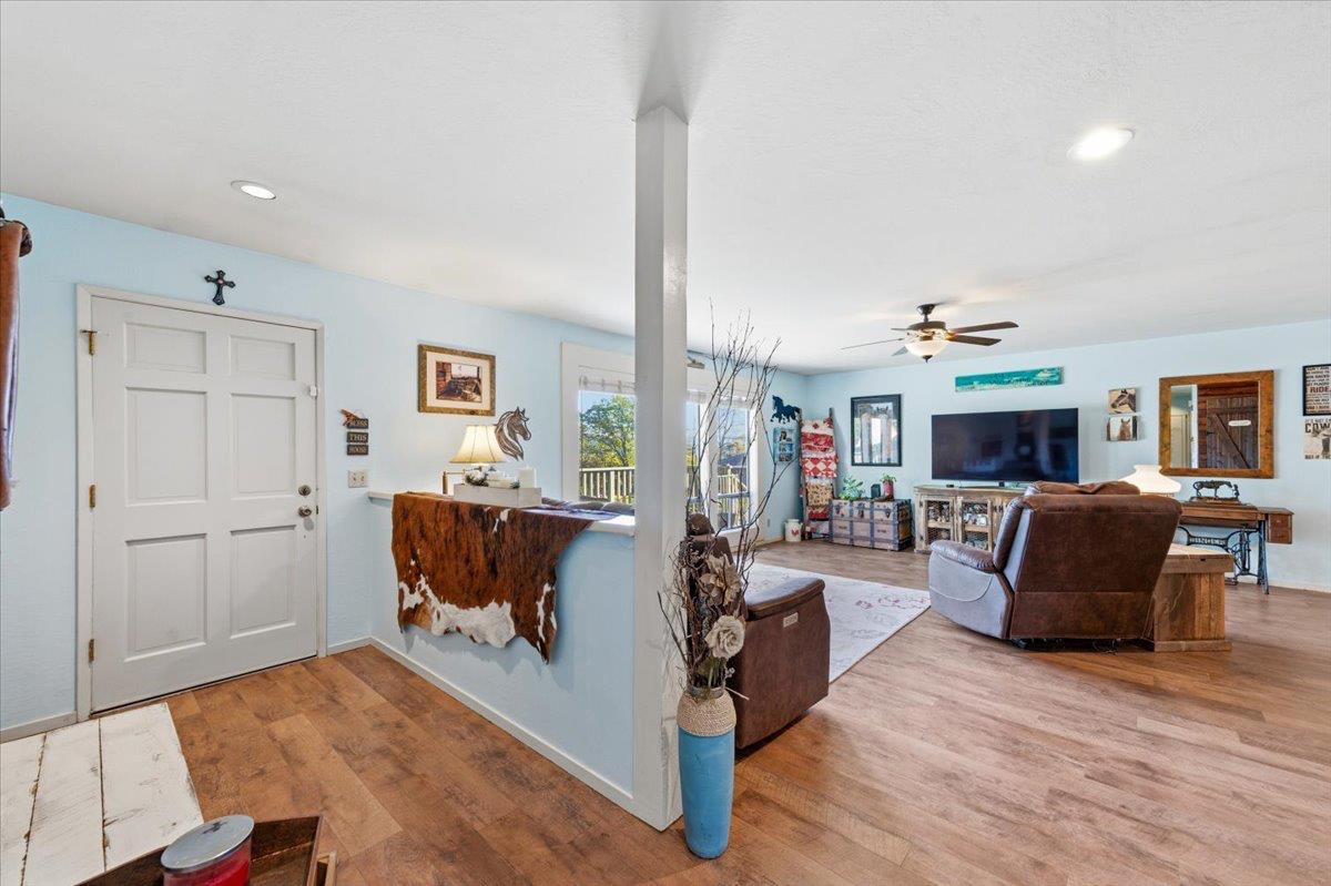 18835 Hilltop Road Penn Valley, CA 95946 - Photo 4 of 61