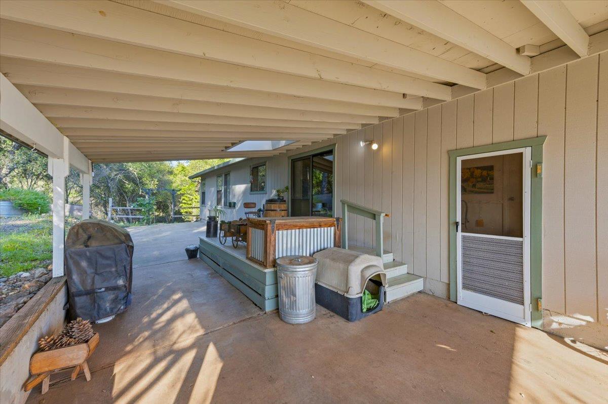 18835 Hilltop Road Penn Valley, CA 95946 - Photo 45 of 61