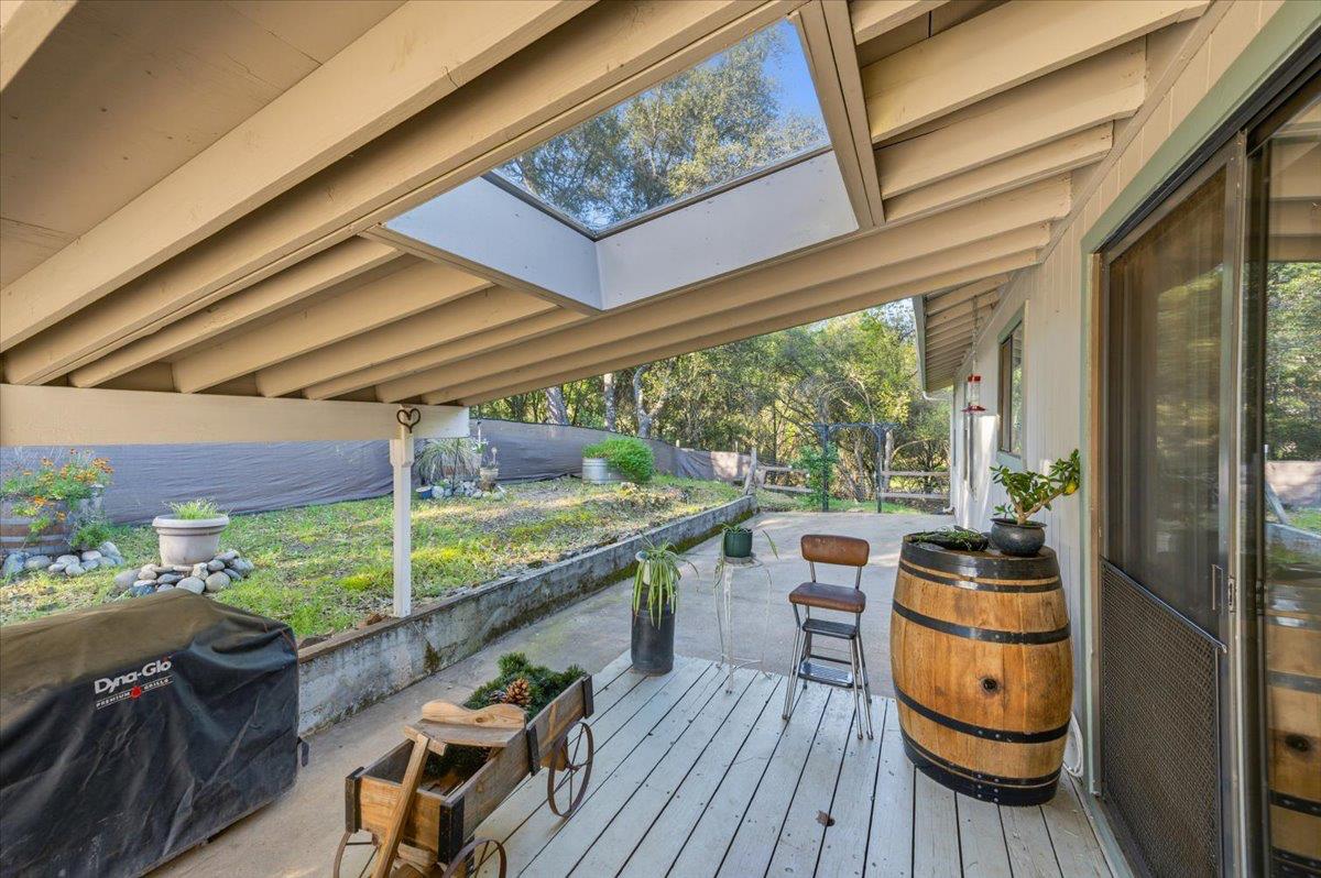 18835 Hilltop Road Penn Valley, CA 95946 - Photo 46 of 61