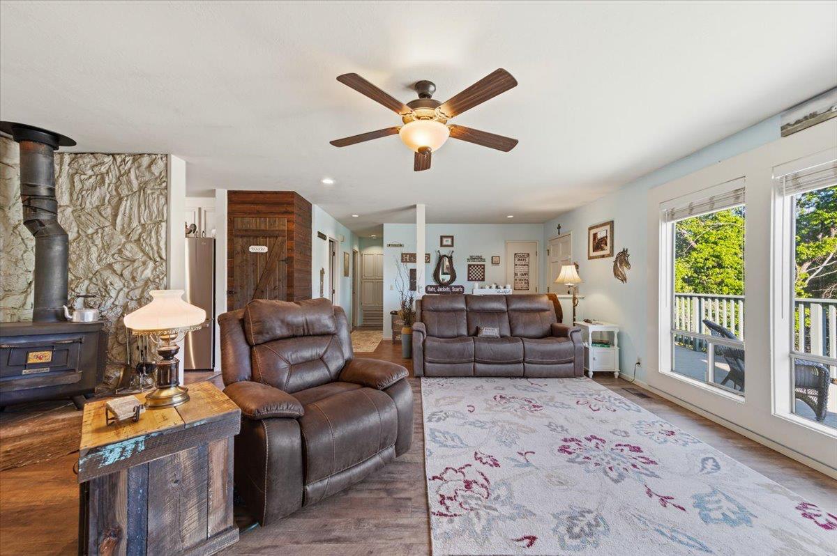 18835 Hilltop Road Penn Valley, CA 95946 - Photo 8 of 61