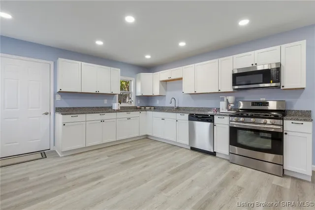 $280,000 | 929 Valley View Road, New Albany, IN 47150