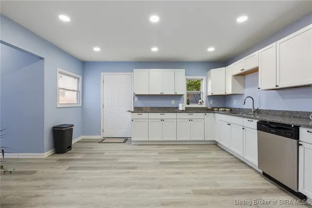 $280,000 | 929 Valley View Road, New Albany, IN 47150