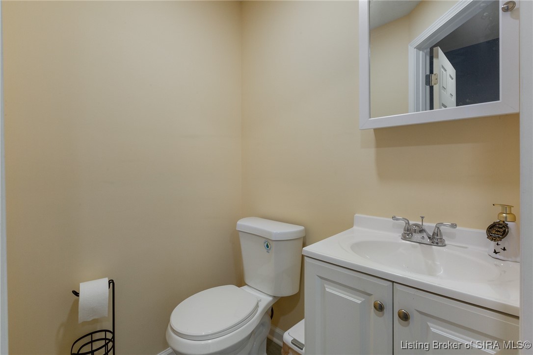 929 Valley View Road New Albany, IN 47150 - Photo 20 of 59