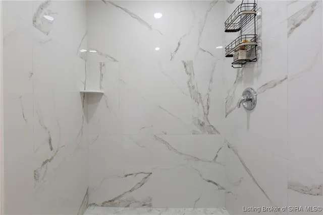 $280,000 | 929 Valley View Road, New Albany, IN 47150