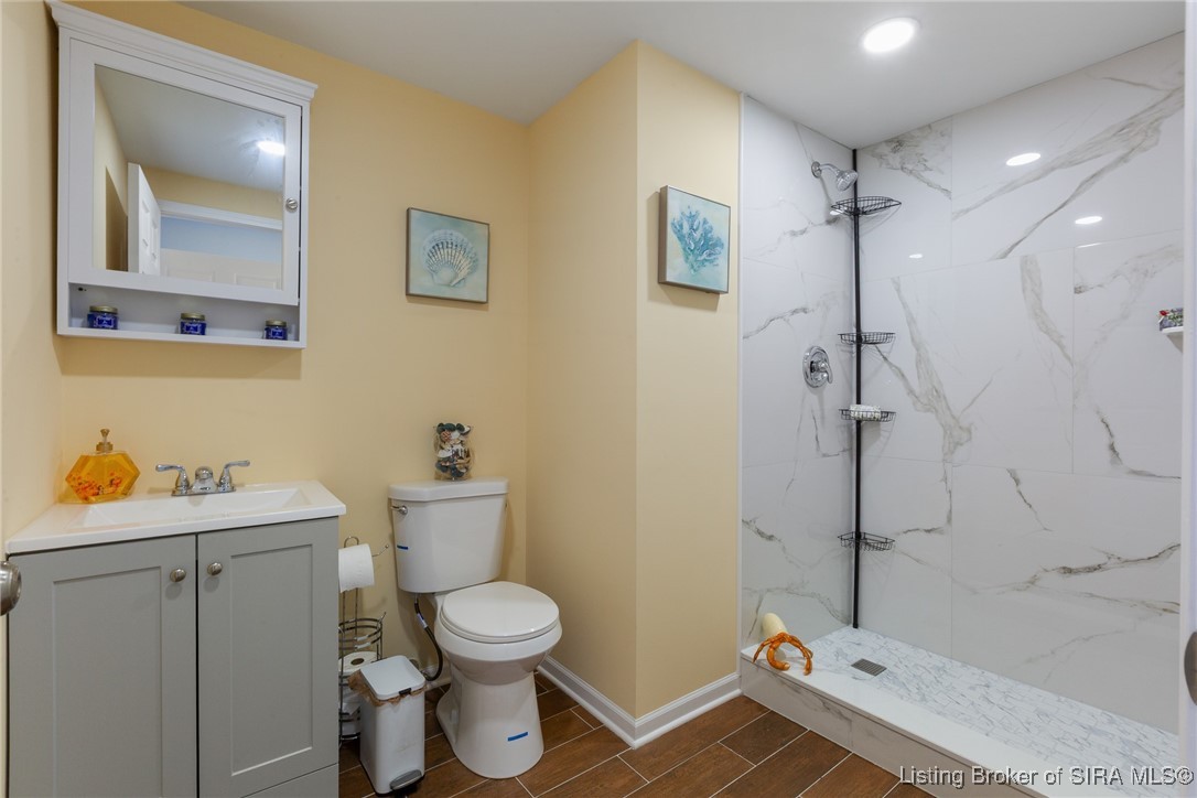 929 Valley View Road New Albany, IN 47150 - Photo 26 of 59