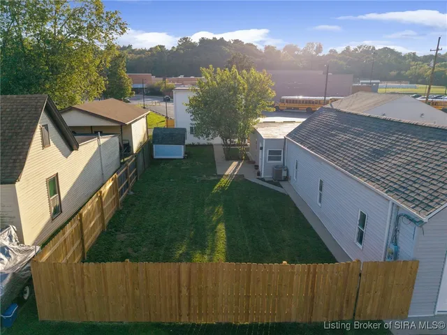 $280,000 | 929 Valley View Road, New Albany, IN 47150