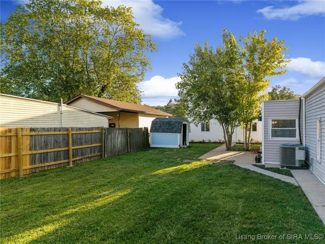 $280,000 | 929 Valley View Road, New Albany, IN 47150