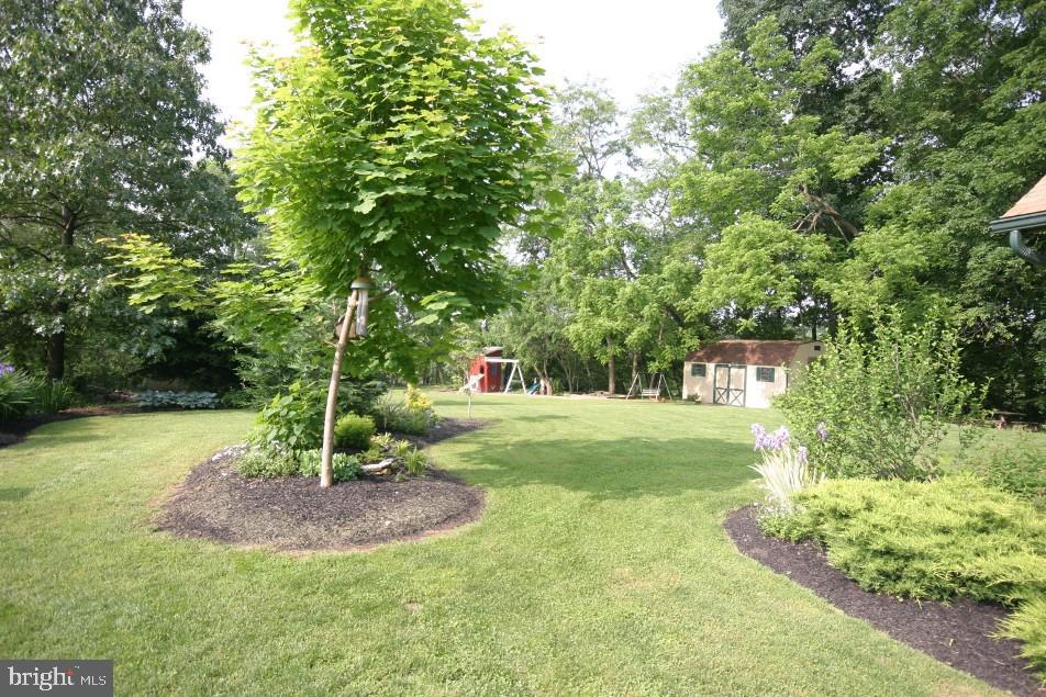 19 West Ridge Road Lititz, PA 17543 - Photo 3 of 13