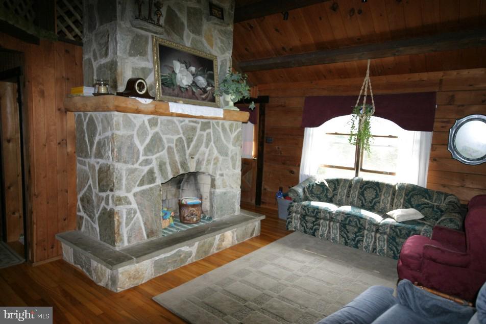19 West Ridge Road Lititz, PA 17543 - Photo 4 of 13