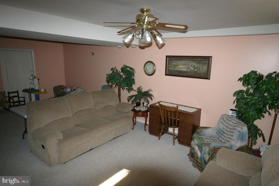 19 West Ridge Road Lititz, PA 17543 - Photo 8 of 13