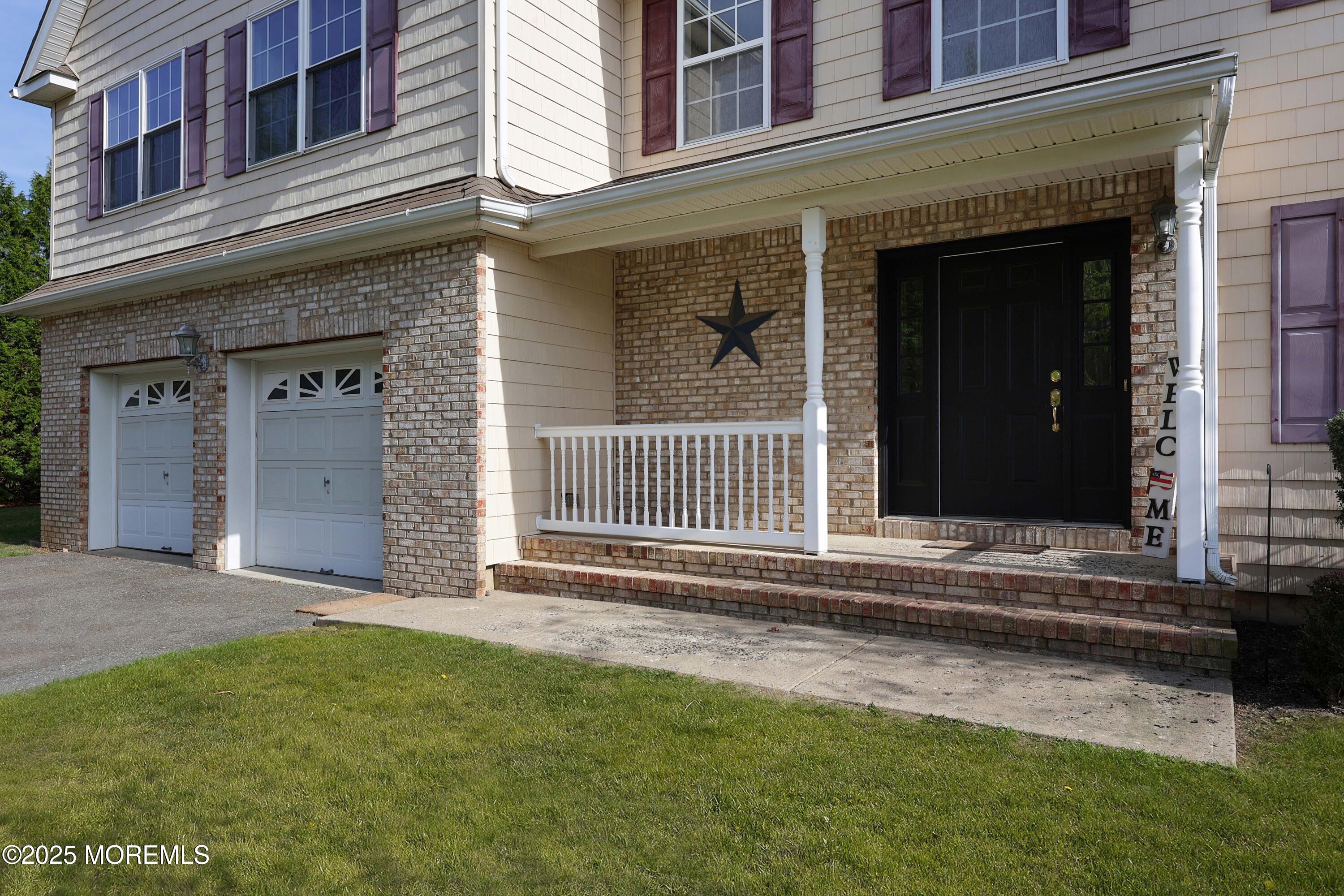 22 Roe Lane Howell, NJ 07731 - Photo 4 of 37 758A2797_798_799_800_801