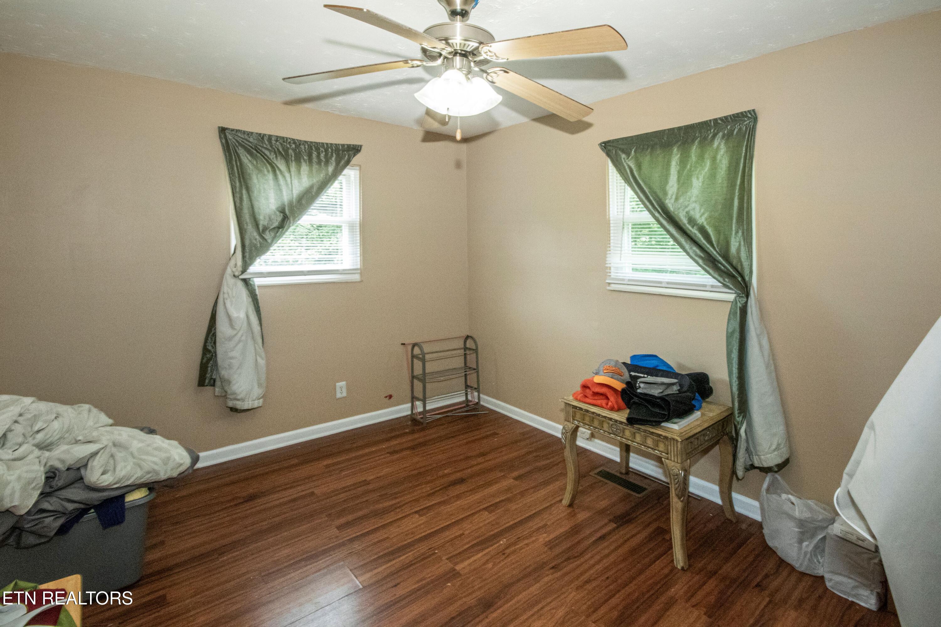 167 Strutt Street Oliver Springs, TN 37840 - Photo 26 of 33 V19A2595