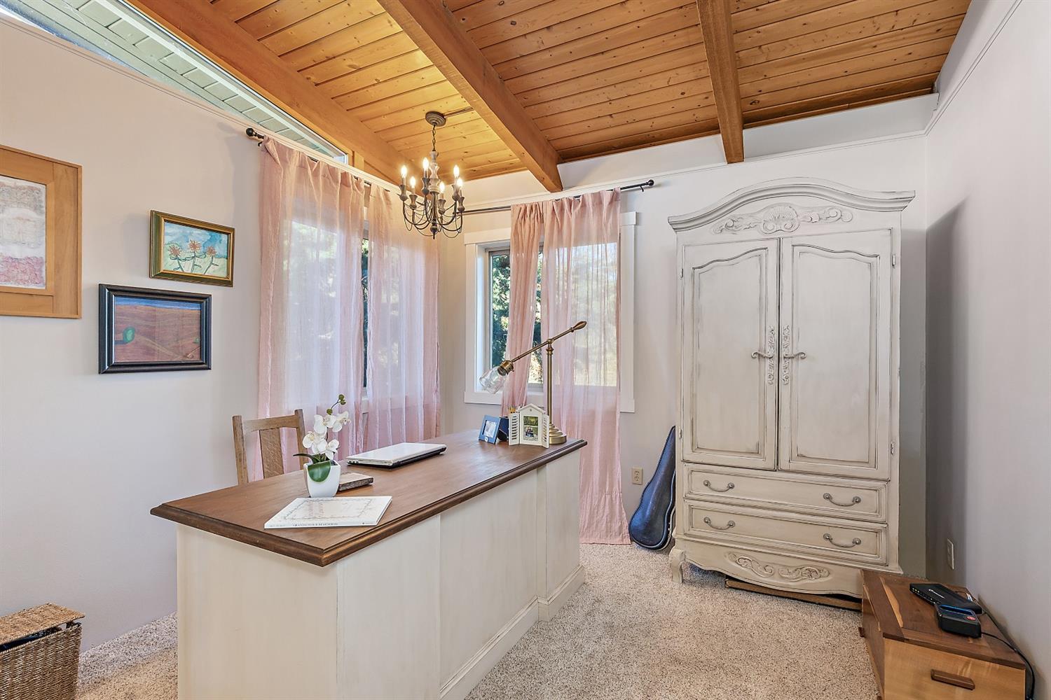 1876 North Valley View Road Ashland, OR 97520 - Photo 22 of 35 a bathroom with a sink and a mirror