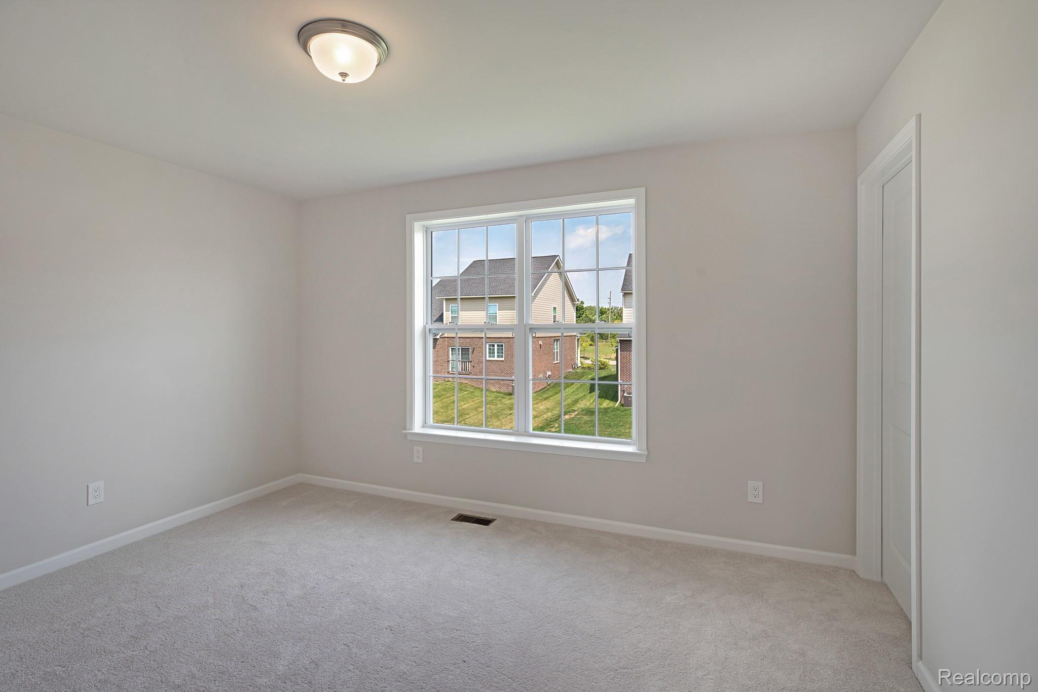 bedroom2.jpg