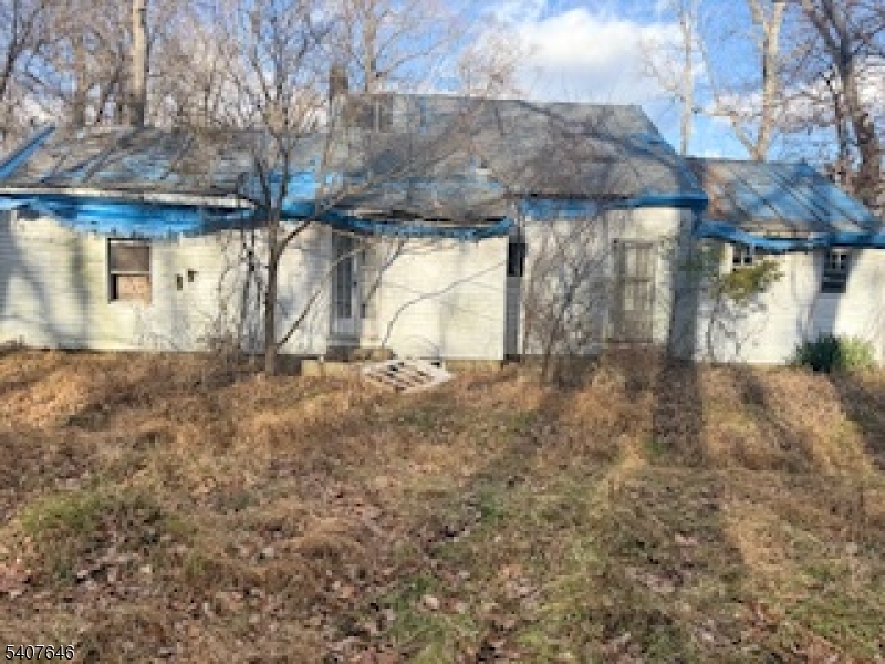 14 9th Street Warren, NJ 07059 - Photo 2 of 4