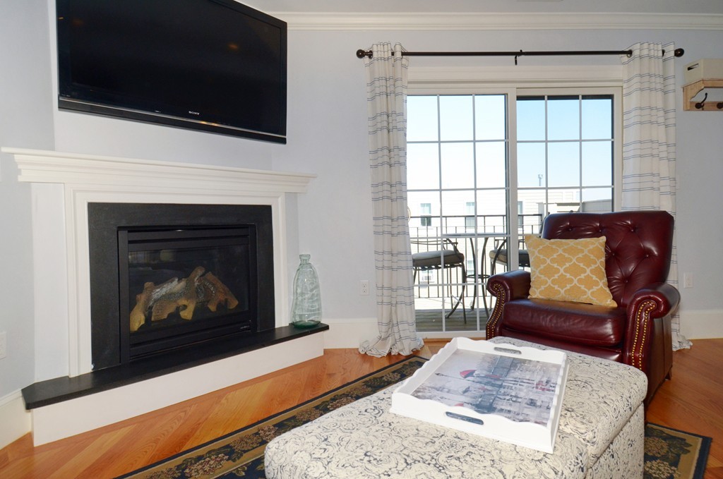 858 East 2nd Street, Unit 7 Boston, MA 02127 - Photo 9 of 30