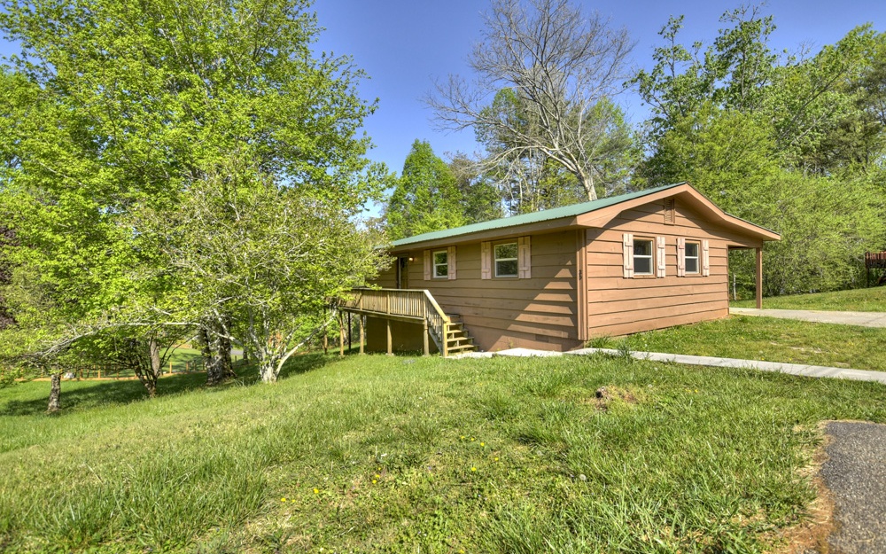 30 Apple Orchard Lane Blue Ridge, GA 30513 - Photo 1 of 31 Main View