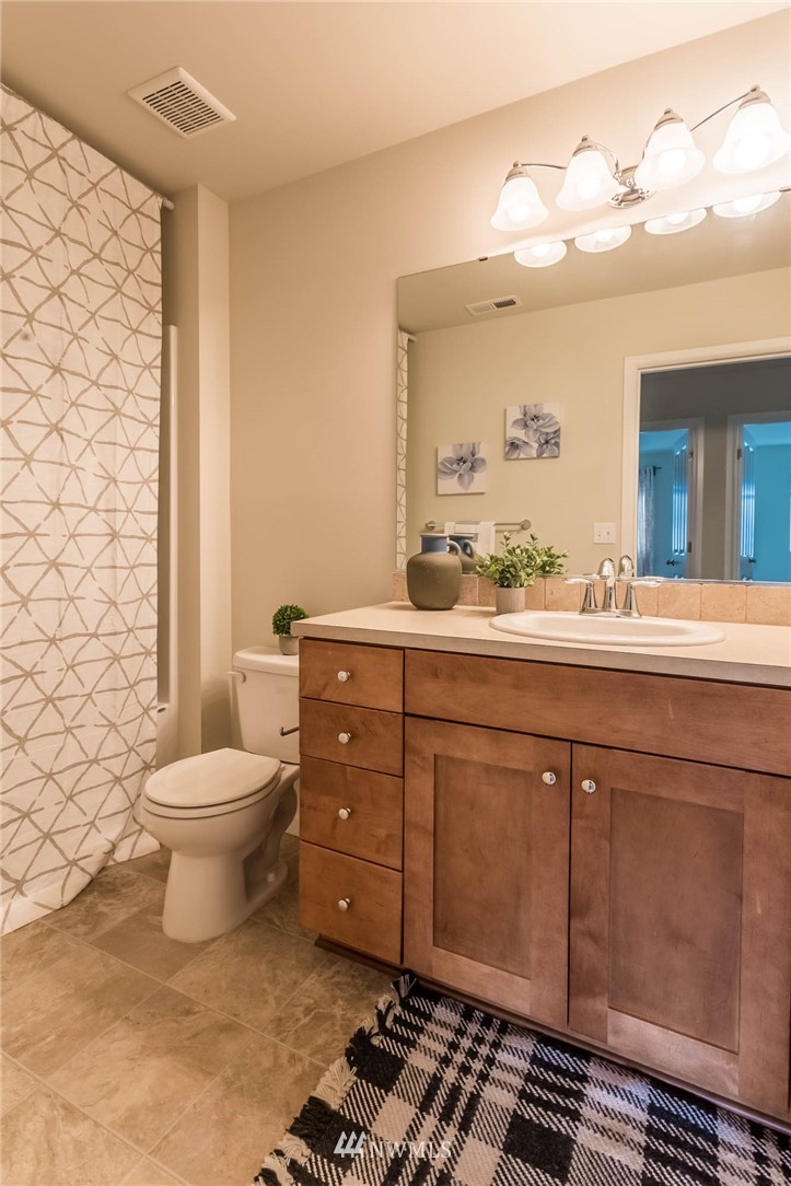 19018 178th Place Southeast Renton, WA 98058 - Photo 12 of 27 Gallery Image 12