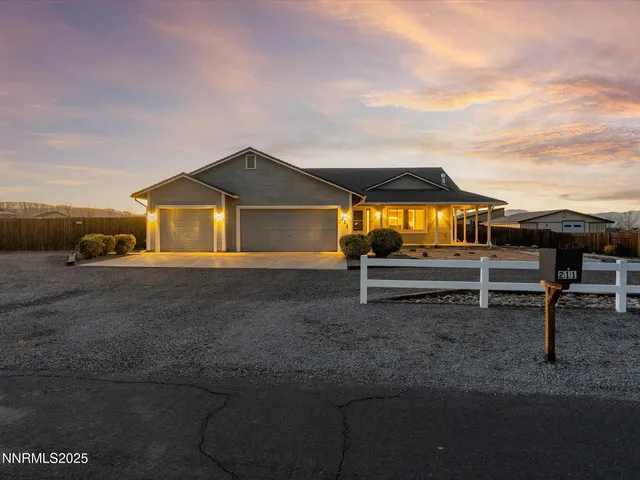$721,500 | 211 Bridle Path Way, Fernley, NV 89408