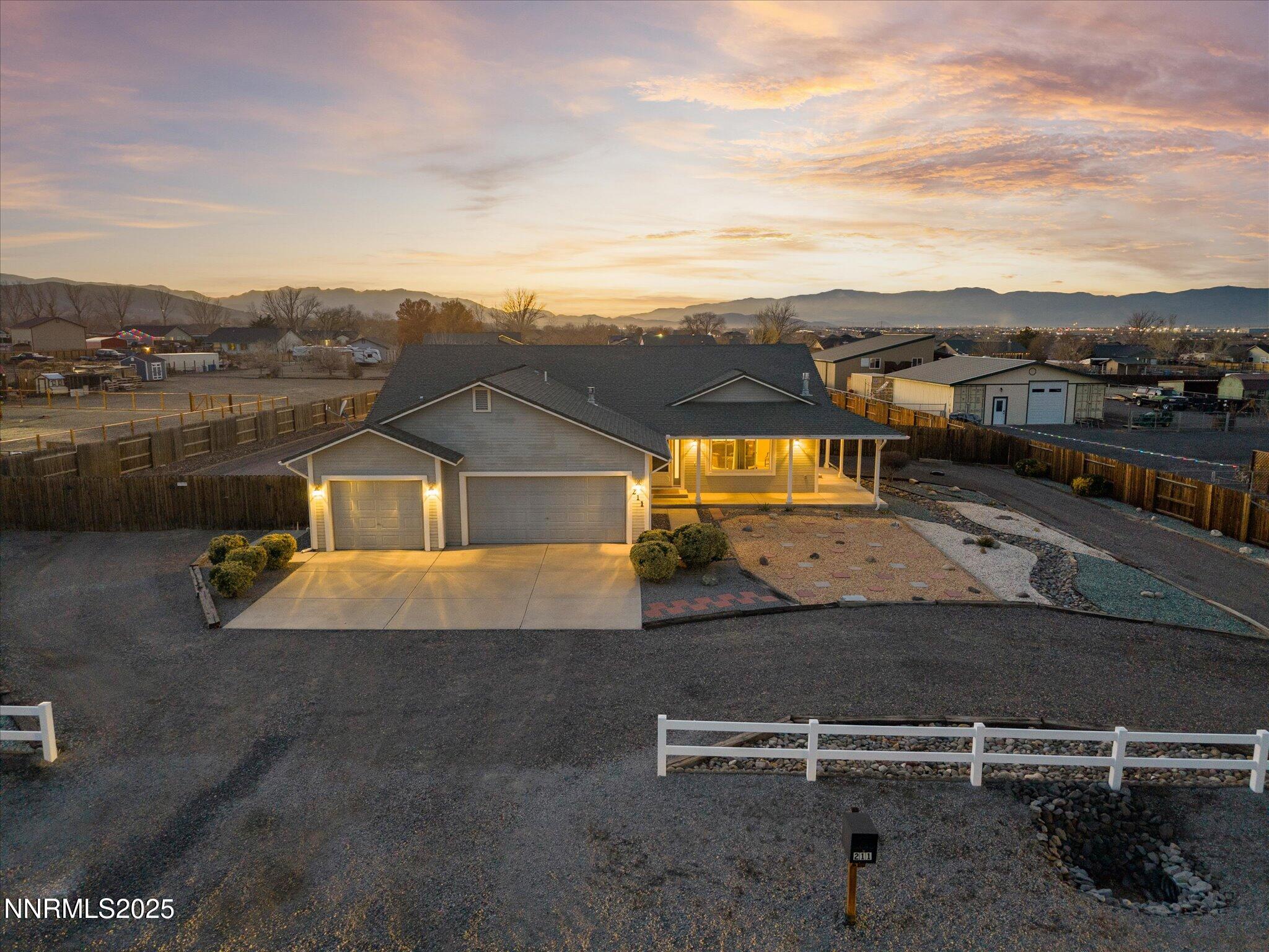 211 Bridle Path Way Fernley, NV 89408 - Photo 79 of 92 80-211 Bridle Path Way-Twilights-105