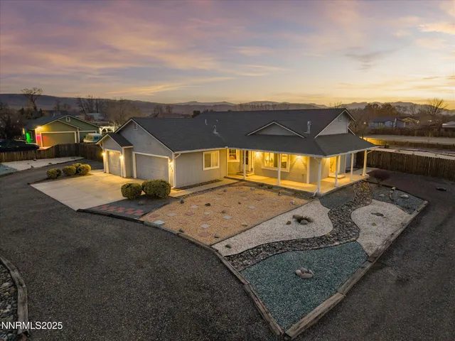 $721,500 | 211 Bridle Path Way, Fernley, NV 89408