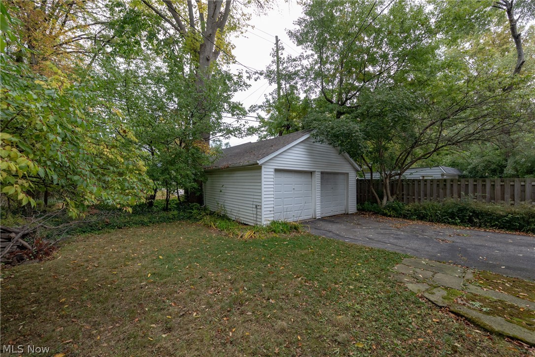 3083 Edgehill Road Cleveland, OH 44118 - Photo 27 of 28 The rear garden showing the two car garage