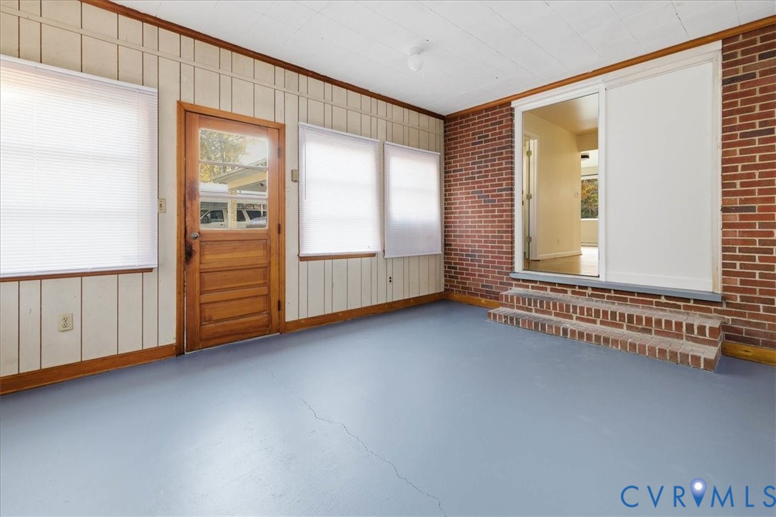6413 Bull Hill Road Prince George, VA 23875 - Photo 23 of 27 View of unfurnished sunroom