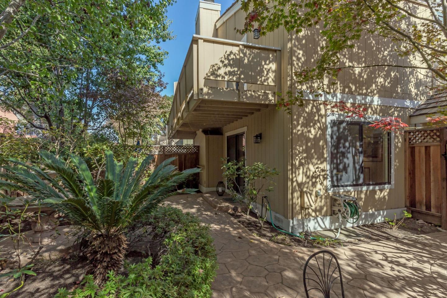 159 Gladys Avenue Mountain View, CA 94043 - Photo 12 of 20