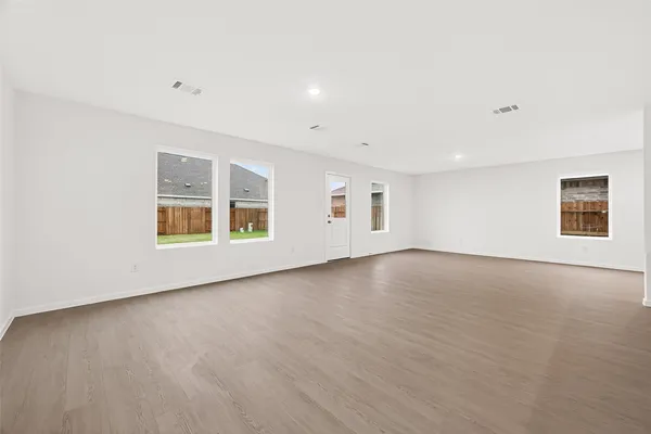 $2,450 | 10406 Rocky Trail, Beasley, TX 77417