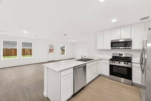 $2,450 | 10406 Rocky Trail, Beasley, TX 77417