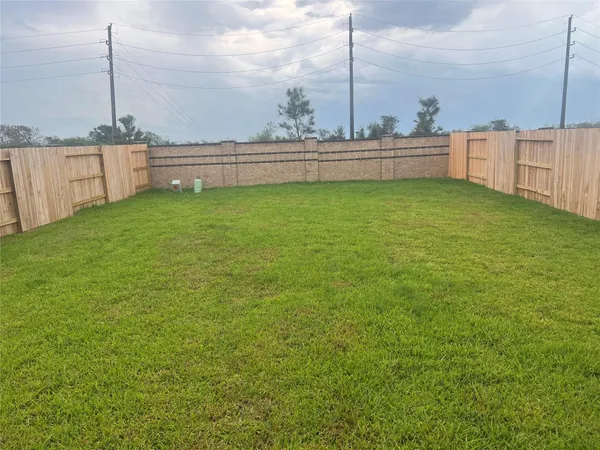 $2,450 | 10406 Rocky Trail, Beasley, TX 77417