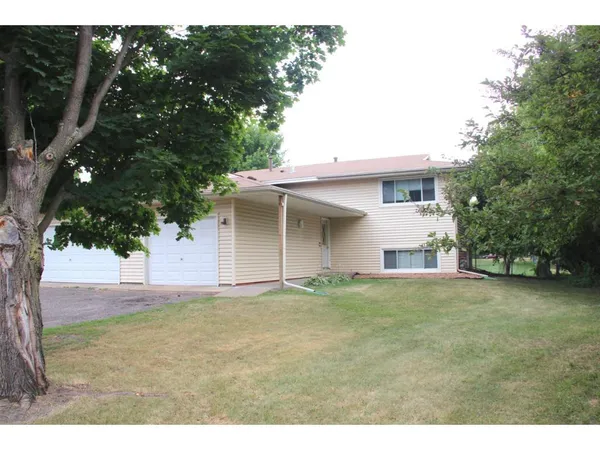 $399,000 | 7217 Zane Avenue North, Brooklyn Park, MN 55429