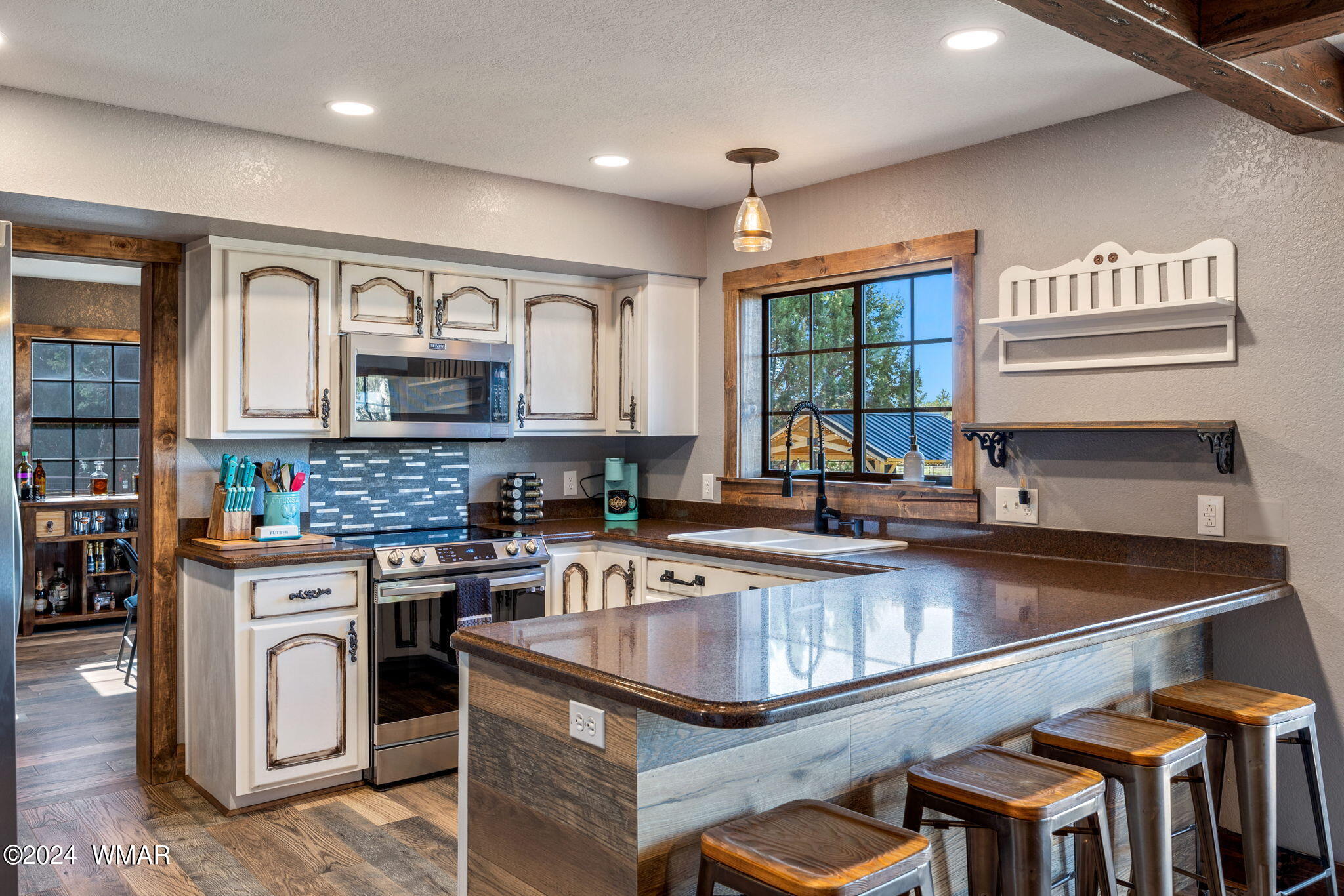 6780 Cheney Ranch Loop Show Low, AZ 85901 - Photo 12 of 46 Kitchen