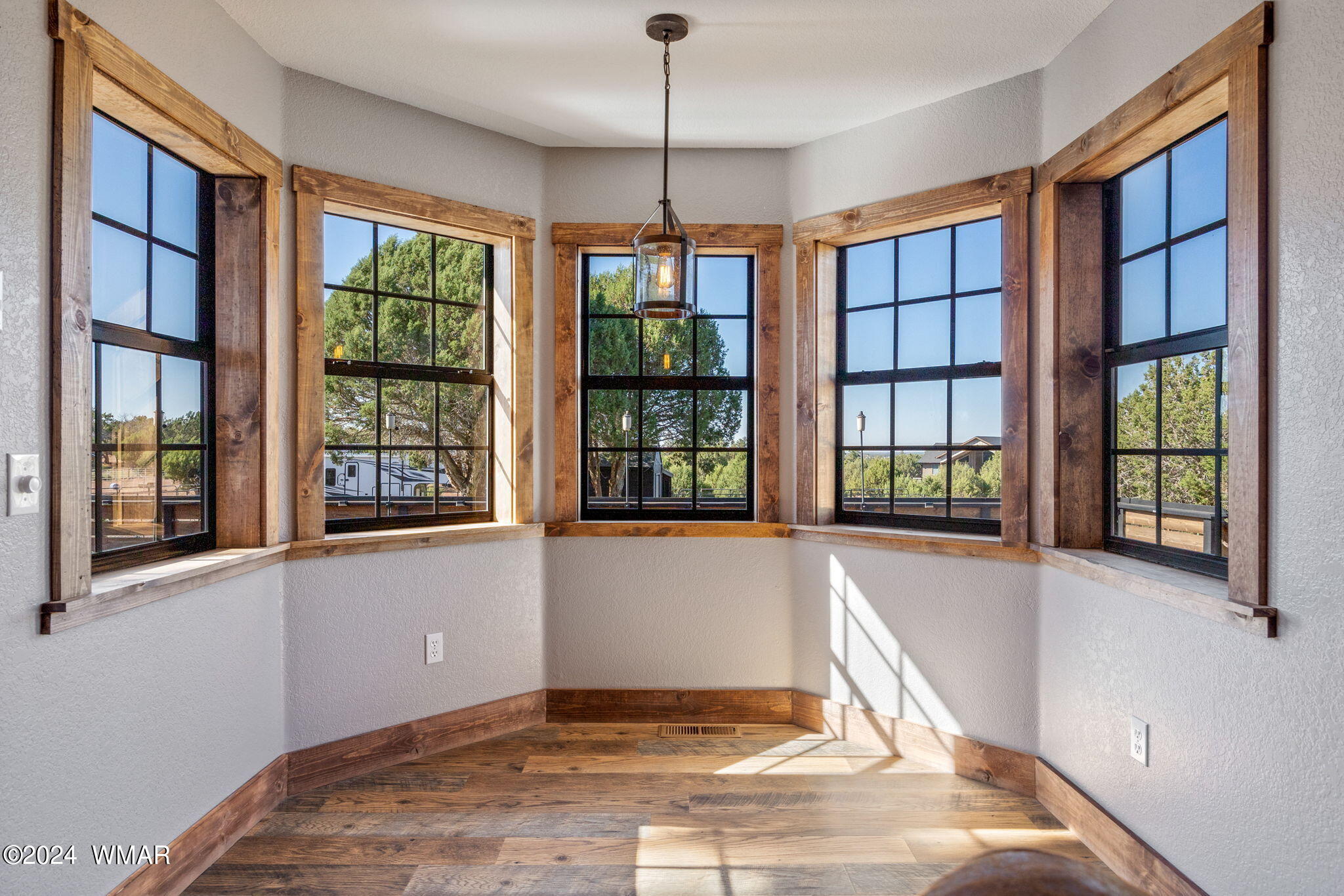 6780 Cheney Ranch Loop Show Low, AZ 85901 - Photo 15 of 46 Breakfast Nook