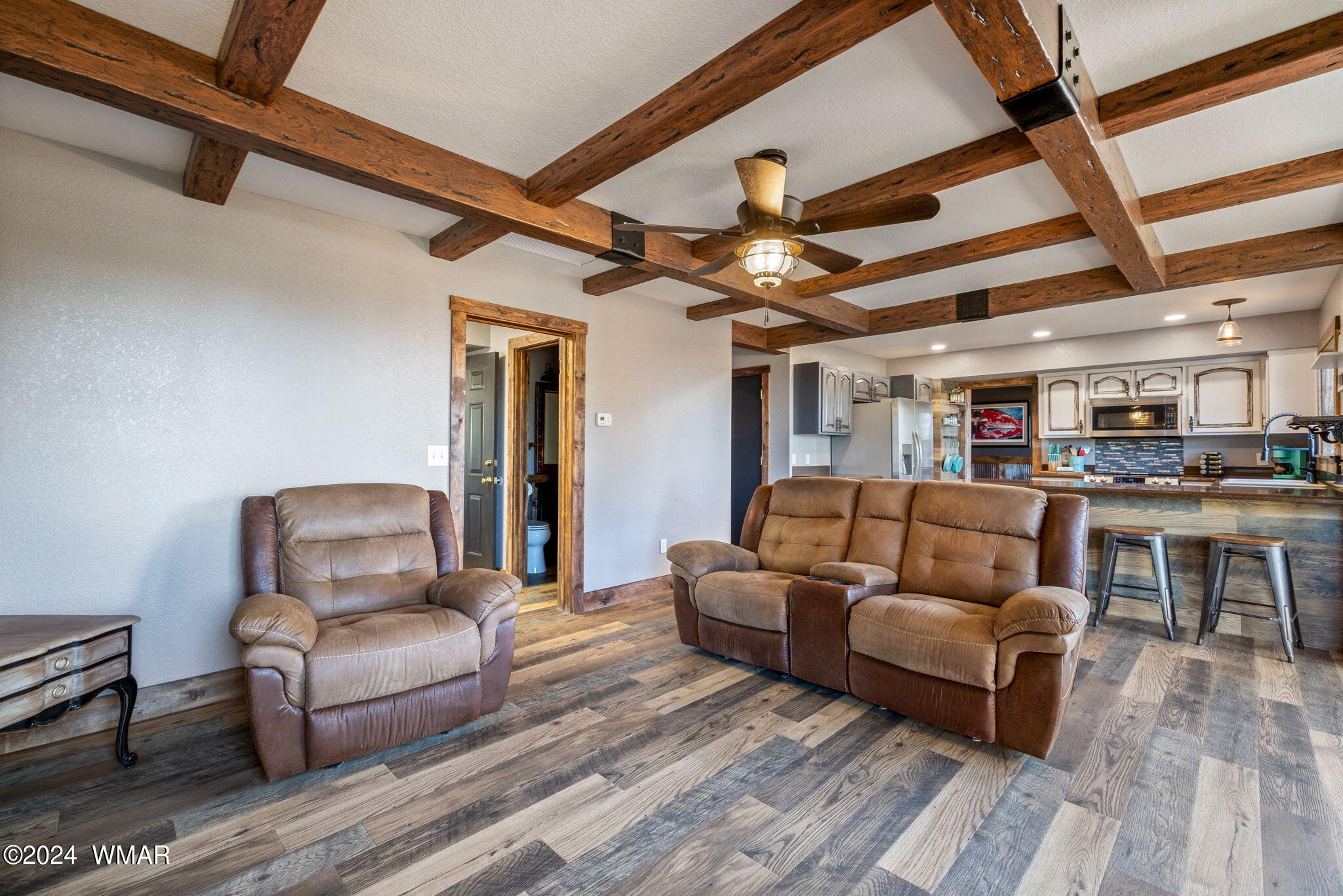 6780 Cheney Ranch Loop Show Low, AZ 85901 - Photo 17 of 46 Living Room