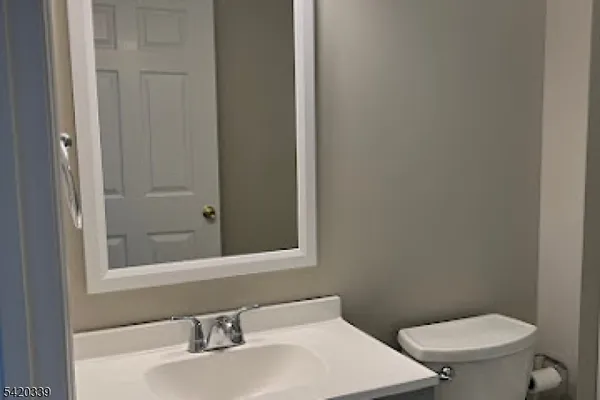 $2,275 | 96 Crestview Lane, Mount Arlington, NJ 07856