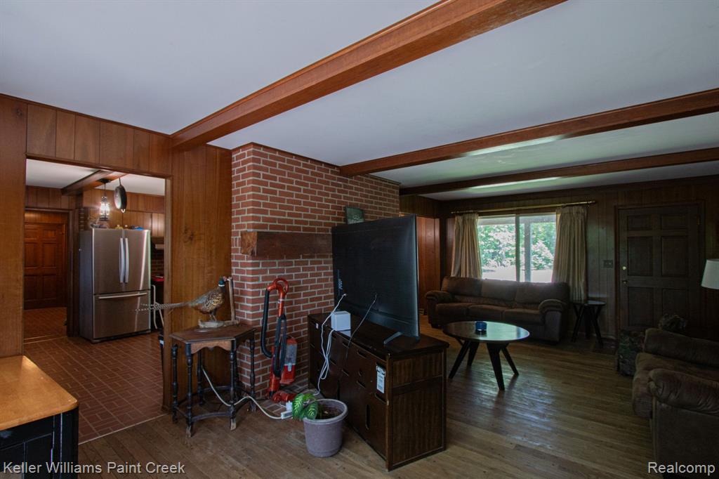 2232 South State Road Davison, MI 48423 - Photo 6 of 47