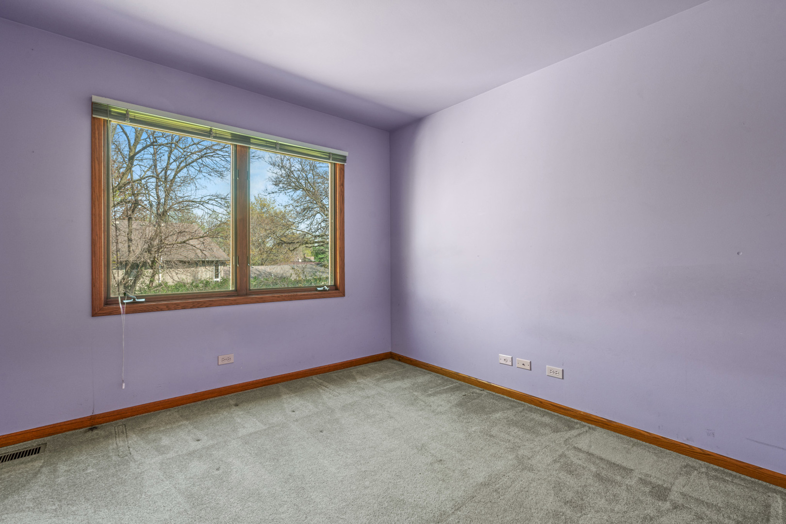 2344 Forest Avenue Rolling Meadows, IL 60008 - Photo 24 of 29 an empty room with windows