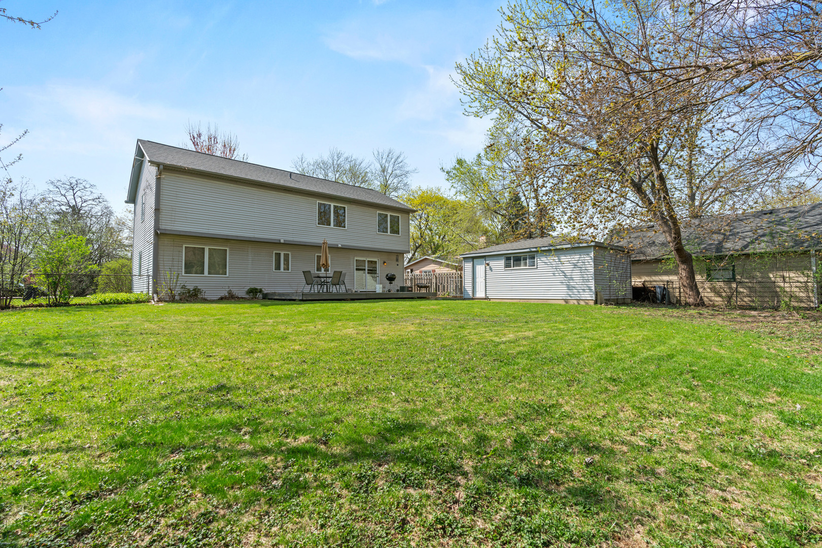 2344 Forest Avenue Rolling Meadows, IL 60008 - Photo 28 of 29 a front view of house with yard and green space