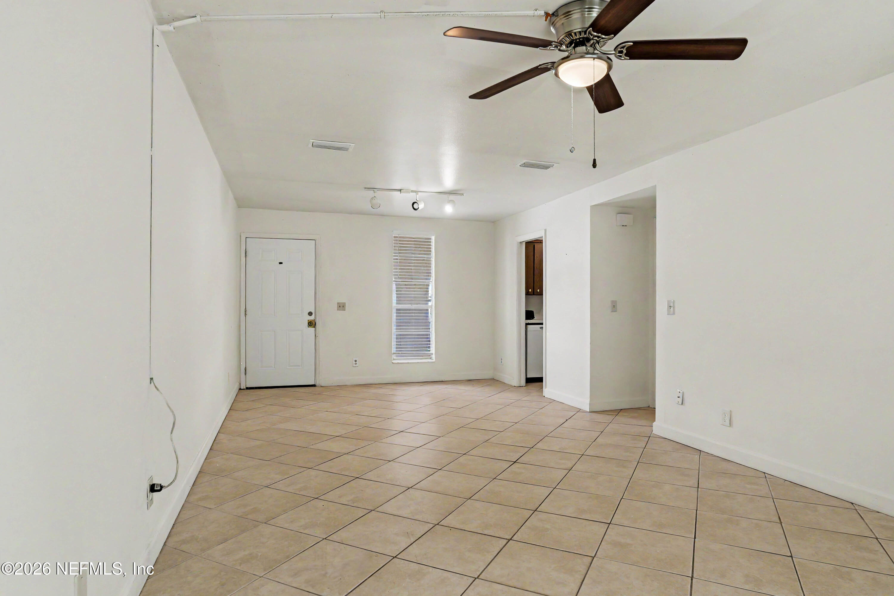 1557 El Prado Road, Unit 1 Jacksonville, FL 32216 - Photo 16 of 28 P1473040