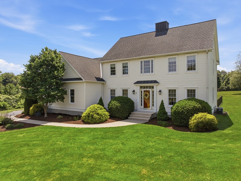 7 Stone Road Millbury, MA 01527 - Photo 4 of 38