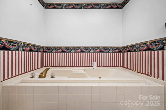 a view of small space with empty racks